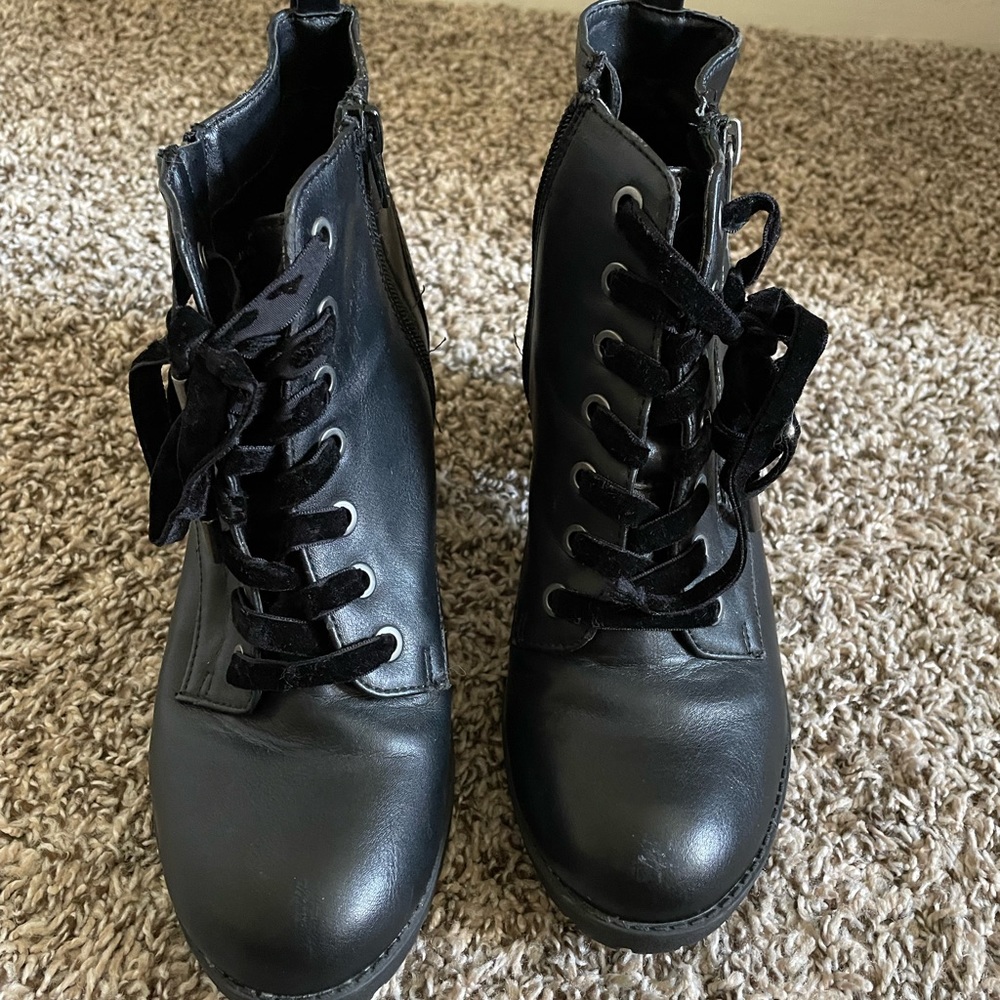 Black boots